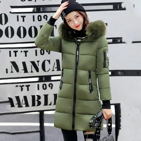 Elegant Hooded Winter Parka with Fur Collar