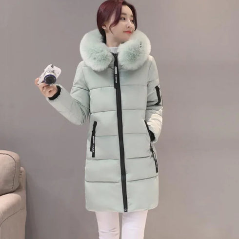 Elegant Hooded Winter Parka with Fur Collar