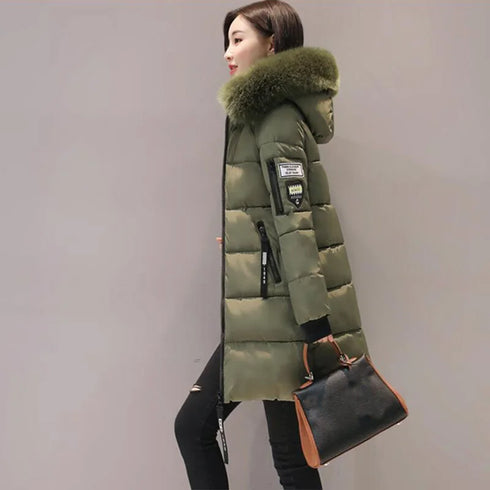 Elegant Hooded Winter Parka with Fur Collar
