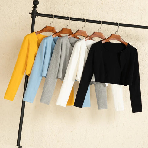 Black Cropped Knitted Cardigan for Women