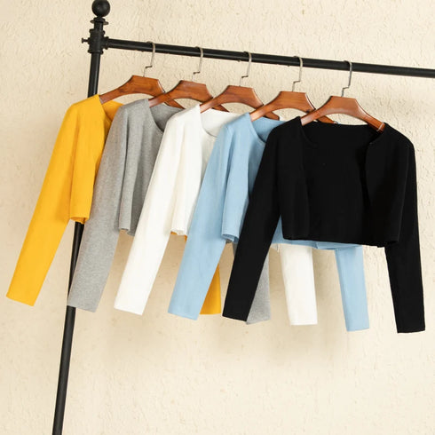 Black Cropped Knitted Cardigan for Women