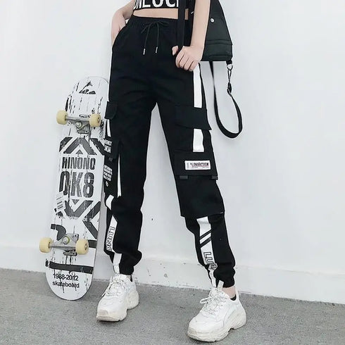Women's Casual Cargo Joggers - Black & White