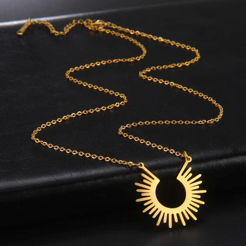 Sun Ray Pendant Necklace in Gold