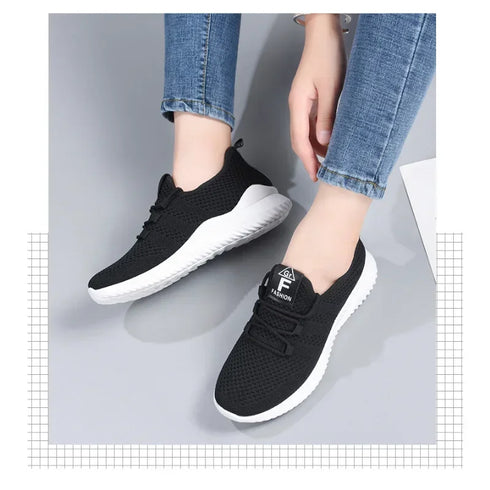 Women's Breathable Platform Lace-Up Sneakers