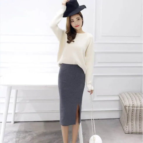 Chic Rib Knit Pencil Skirt in Black