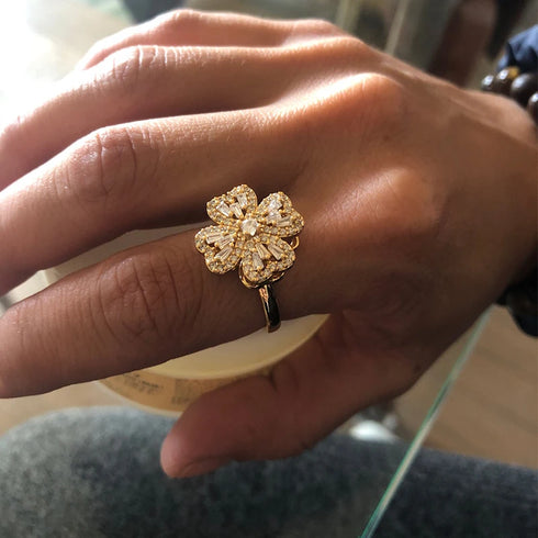 Four Clover Rotating Anxiety Ring - Adjustable Gold