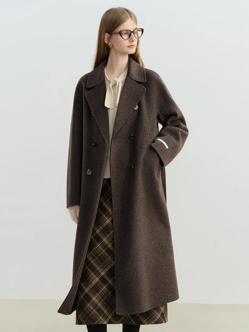 Stylish Women's Petite Wool Overcoat with Suit Lapel