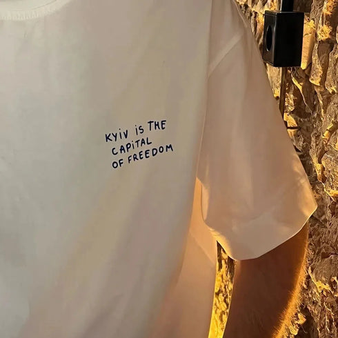 Women’s Summer Freedom Print Tee – Stylish Cotton Drop Sleeve T-Shirt Featuring Kyiv as the Capital of Freedom