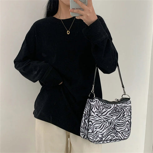 Oversized Long Sleeve O-Neck T-Shirt in Black and White