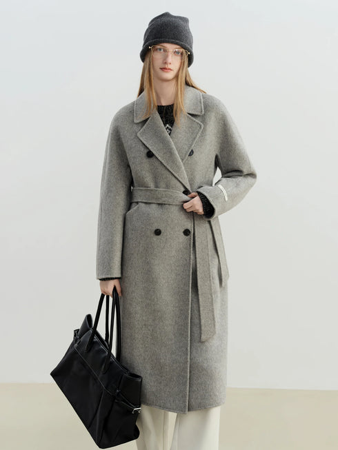 Stylish Women's Petite Wool Overcoat with Suit Lapel