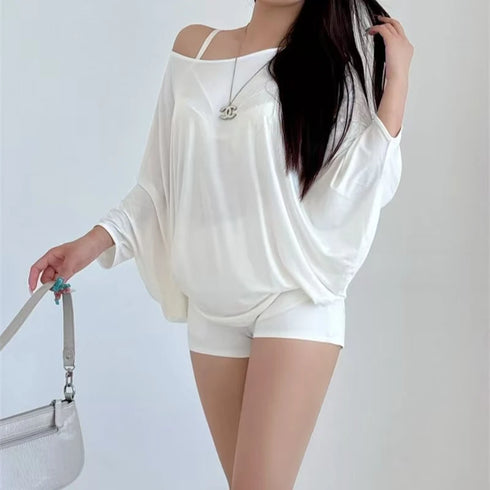 Solid Oversized T-shirt with Batwing Sleeves
