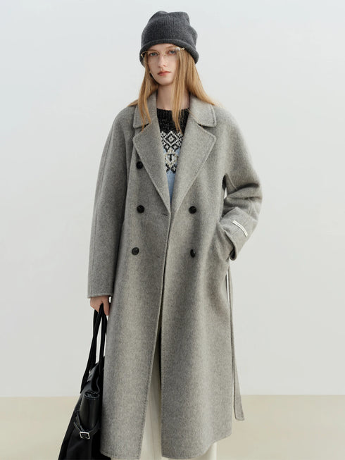 Stylish Women's Petite Wool Overcoat with Suit Lapel