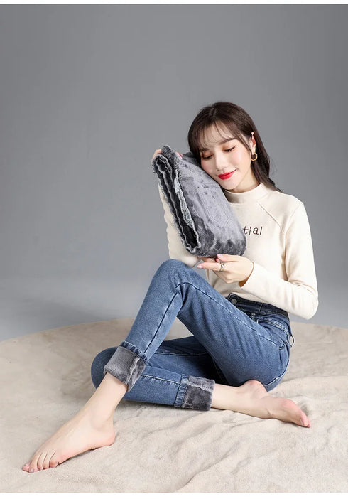 Women's Fleece-Lined High-Waisted Slim Fit Jeans
