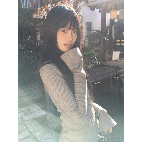 Flare Sleeve Graphic T-Shirt in Grey