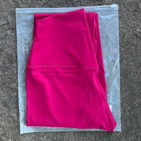 Women's Seamless Yoga Leggings with Inner Pocket