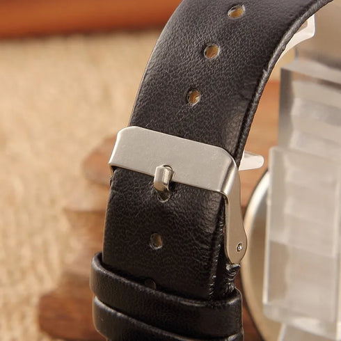 Popular New Concept Personality Reverse Pointer Couple Watch