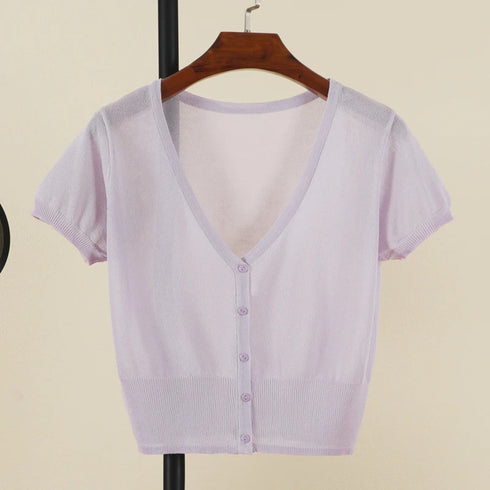 Chic V-Neck Cropped Cardigan in Classic Black