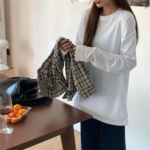 Oversized Long Sleeve O-Neck T-Shirt in Black and White