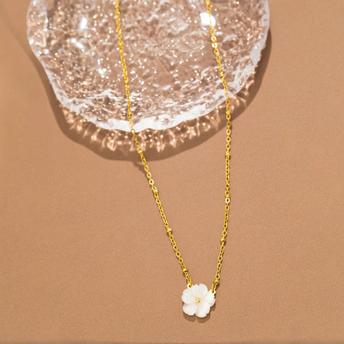 Elegant Flower Shell Necklace for Women