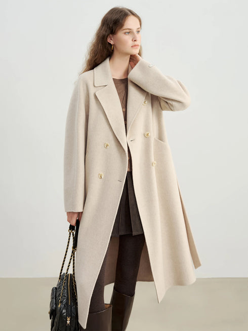 Stylish Women's Petite Wool Overcoat with Suit Lapel