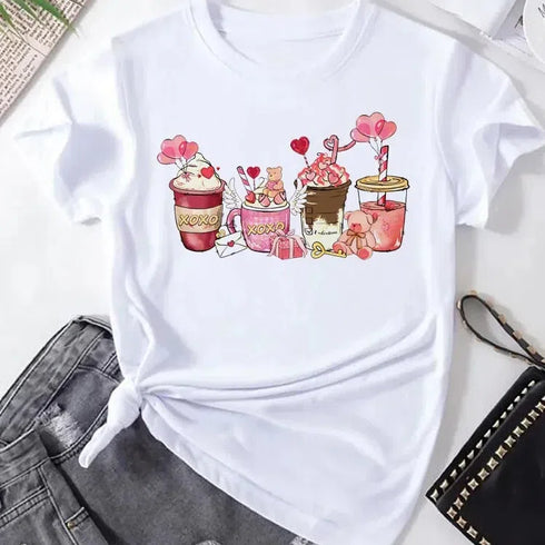 Aesthetic Women's Ice Cream Graphic Tee - Trendy Short Sleeve T-Shirt for Stylish Casual Looks