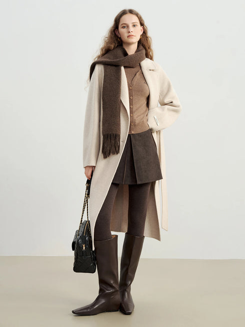 Stylish Women's Petite Wool Overcoat with Suit Lapel