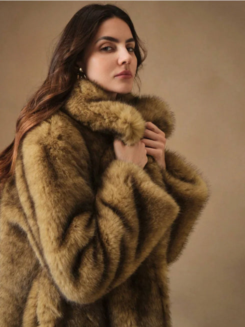 Eco Faux Fur Coat for Women - Stylish Gradient Jacket