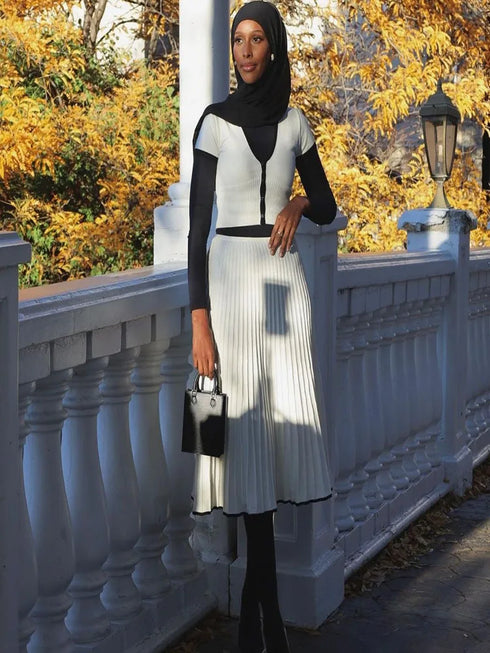 Elegant White Pleated Skirt Set with Short Sleeve Top